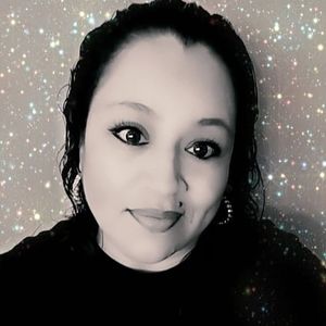 Meet your Posher, Angelica